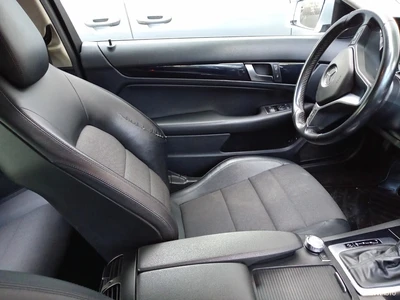 Mercedes-Benz C 2011, photo 6/11