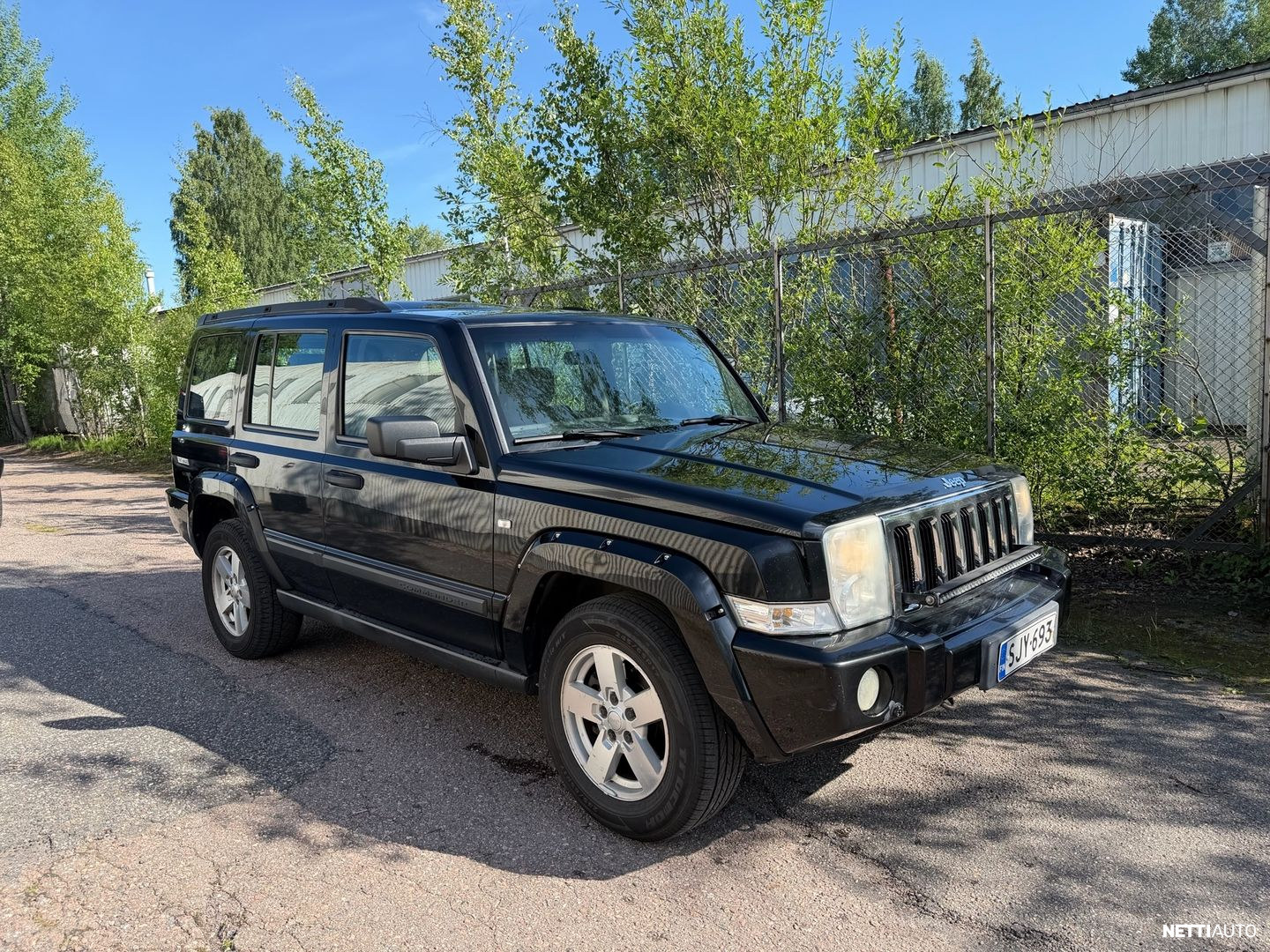 Jeep Commander