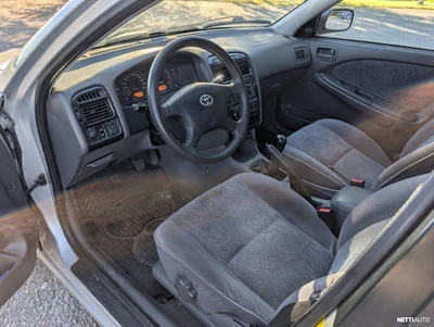 Toyota Avensis 2000, photo 7/16