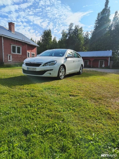 Peugeot 308 2015, photo 1/10