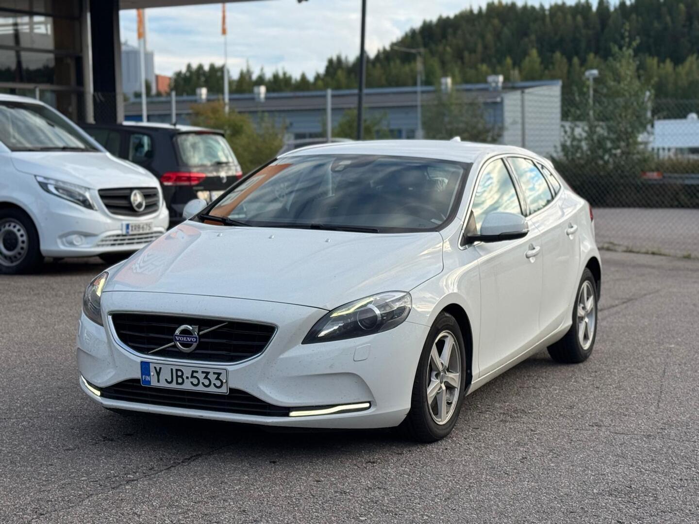 Volvo V40