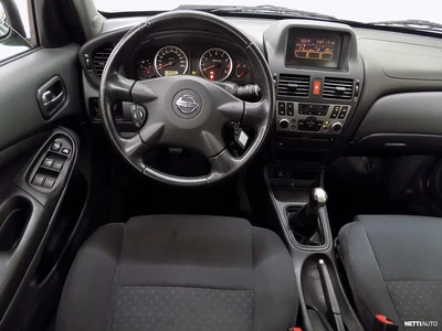 Nissan Almera 1.5i Luxury 4-ovinen sedan 2005, photo 7/15