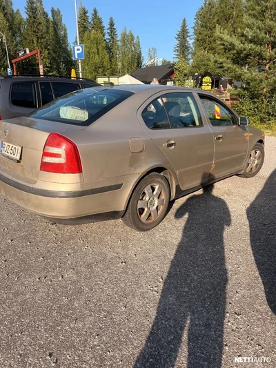 Skoda Octavia 2005, kuva 4/4