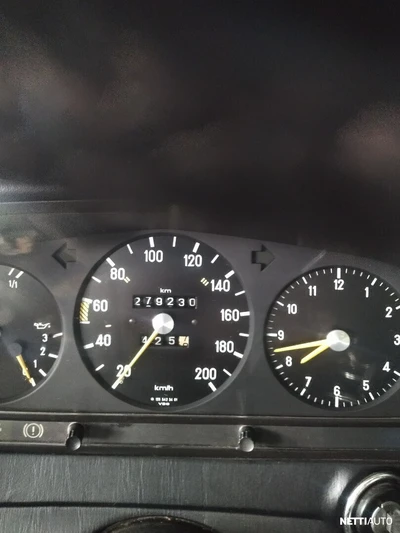 Mercedes-Benz 250 250 automatic 4d sedan 1980, kuva 6/10