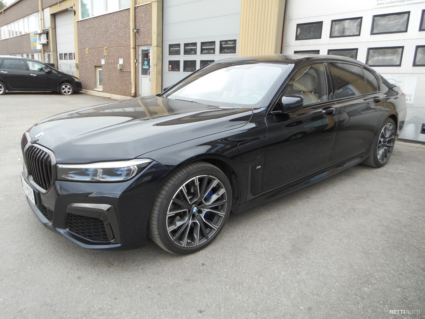 BMW 745