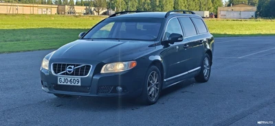 Volvo V70 D3 Momentum Business aut 2011, kuva 1/9