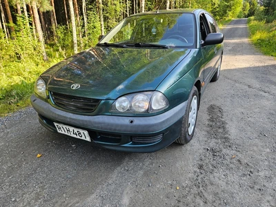 Toyota Avensis Juuri katsastettu 1998, kuva 5/10