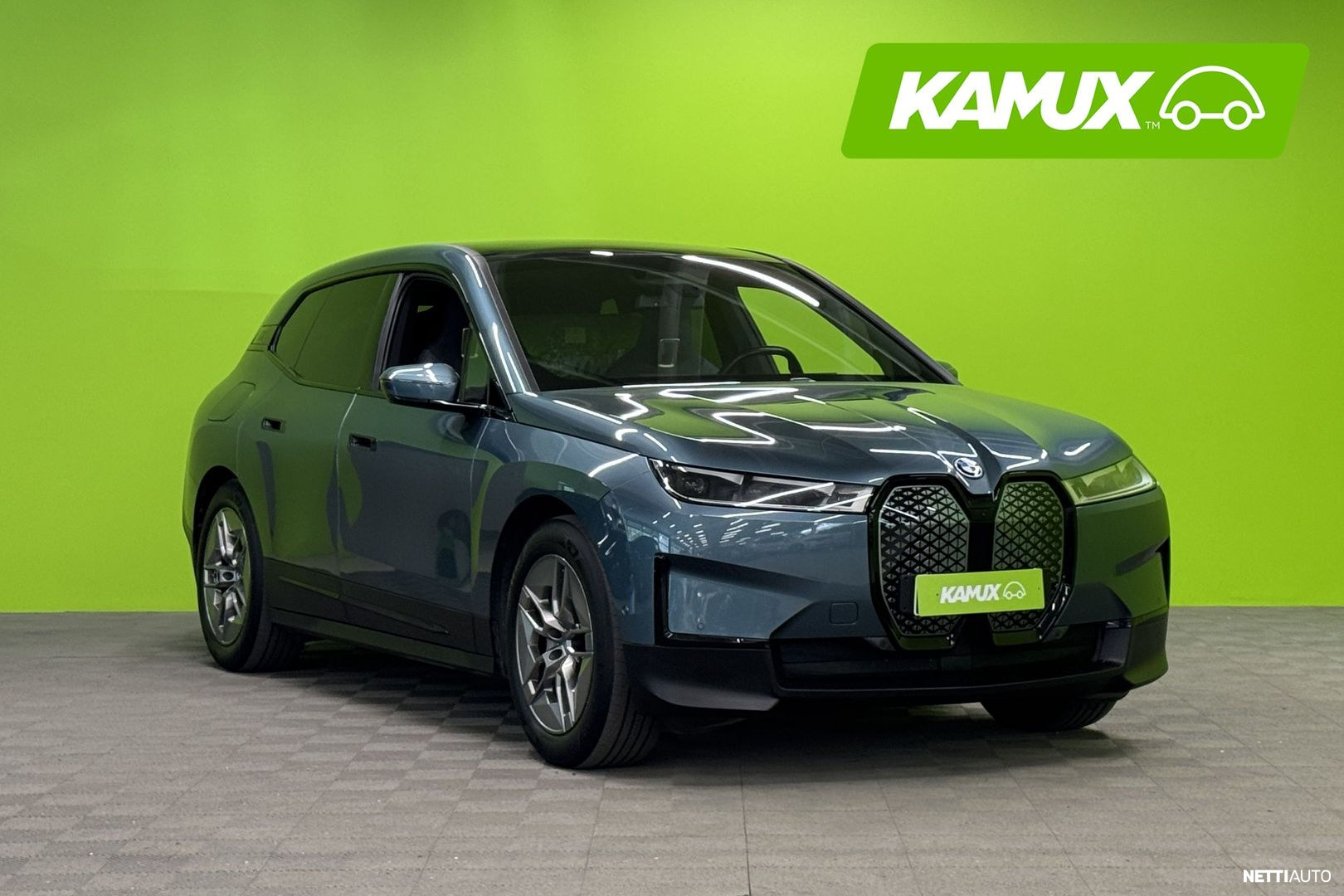 BMW iX