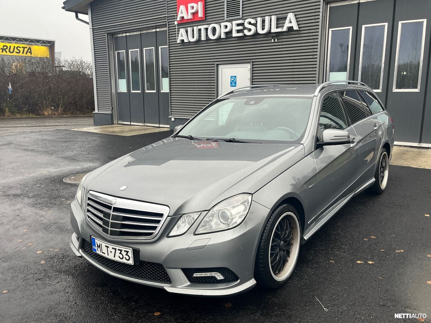 Mercedes-Benz E