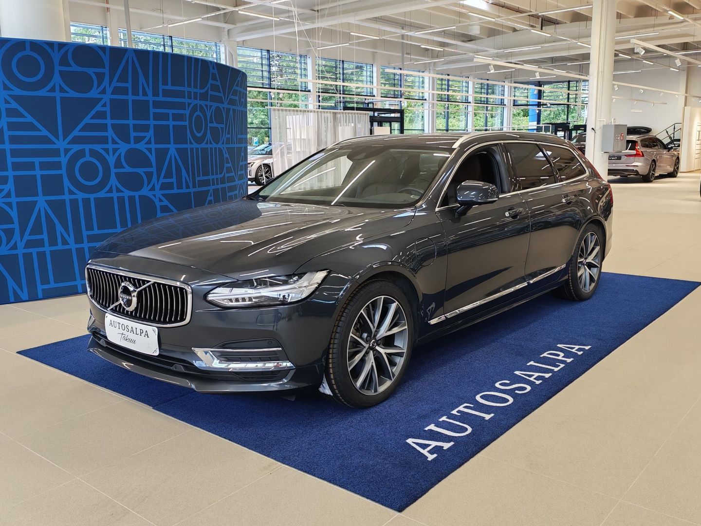 Volvo V90