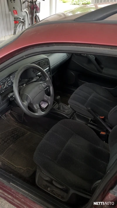 Volkswagen Passat 1994, kuva 6/8