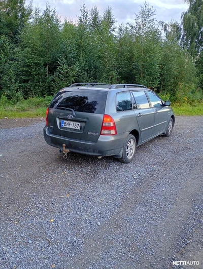 Toyota Corolla 2004, kuva 4/6