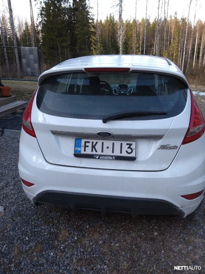 Ford Fiesta 2011, photo 2/13