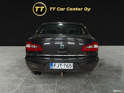 Skoda Superb 2010, photo 7/19