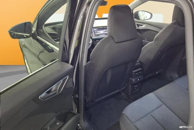 Audi Q4 e-tron 35 e-tron 2023, photo 6/7