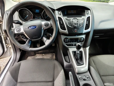Ford Focus 2012, photo 5/9