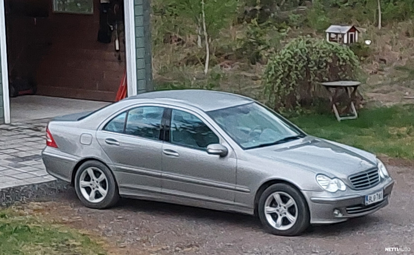 Mercedes-Benz C 180
