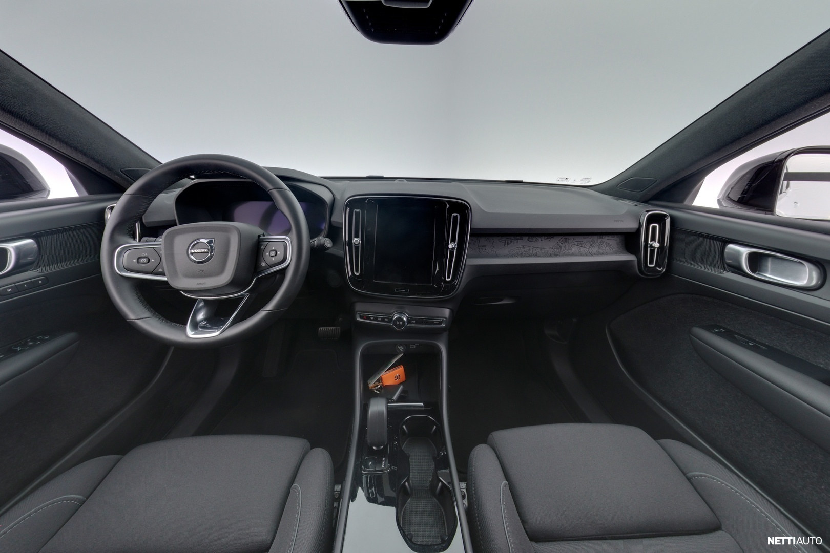 Volvo XC40 2023, photo 7/21