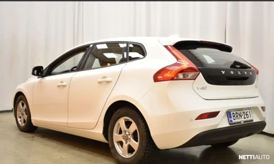 Volvo V40 D2 Business 2014, photo 4/15