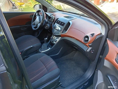 Chevrolet Aveo 5-ov LS 1,2 63kW MT5 2012, photo 6/8