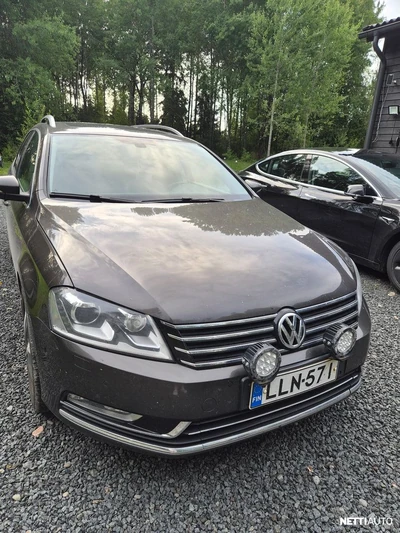 Volkswagen Passat 2013, kuva 1/5