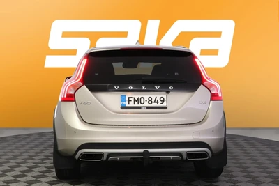 Volvo V60 Cross Country D3 Summum aut 2017, photo 7/36