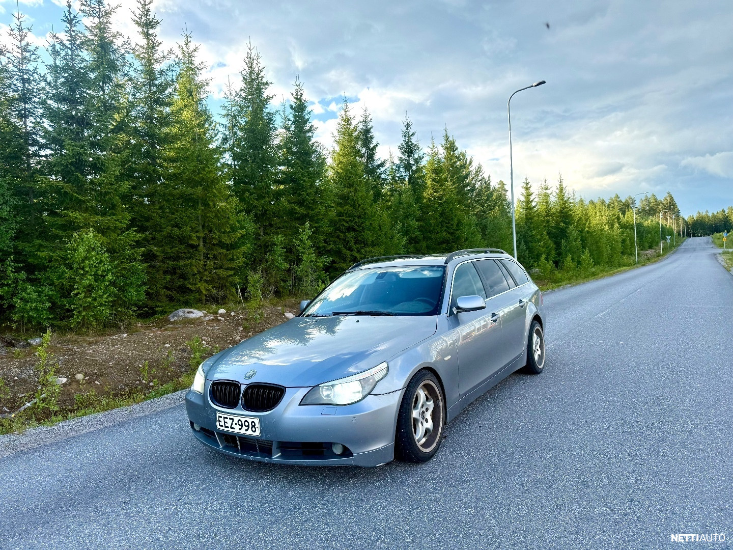 BMW 525