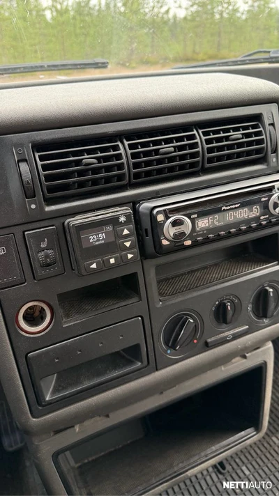 Volkswagen Transporter 2001, photo 6/14