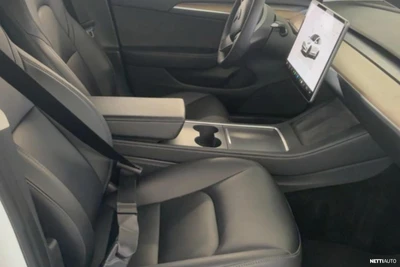 Tesla Model 3 Performance 2023, kuva 5/6
