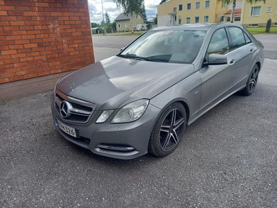 Mercedes-Benz E 2012, kuva 1/6