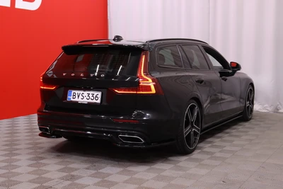 Volvo V60 D3 AWD R-Design aut 2019, photo 2/46