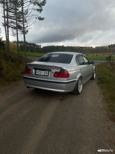 BMW 320 iA 2,2 4d 2001, photo 4/8
