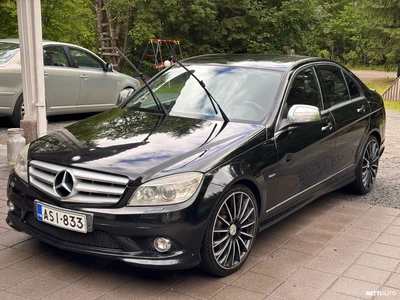 Mercedes-Benz 220 2007, kuva 2/5
