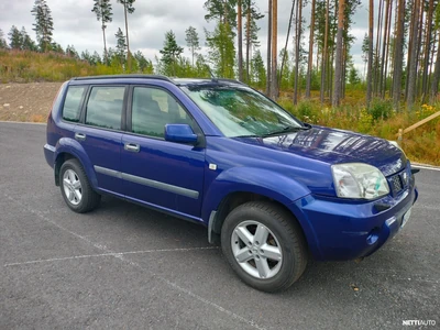 Nissan X-Trail 2.0 Comfort 4X4 2005, kuva 5/8
