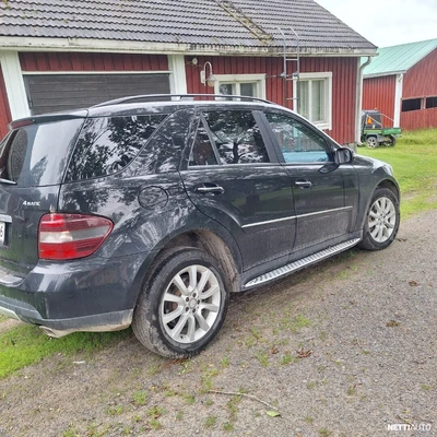 Mercedes-Benz ML 320 CDI 4Matic 2007, kuva 2/6
