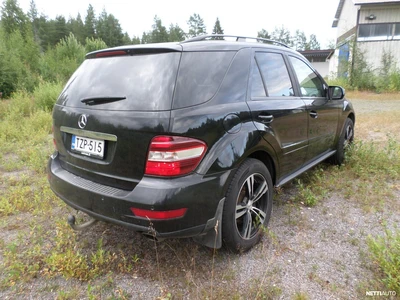 Mercedes-Benz ML 2009, photo 4/10