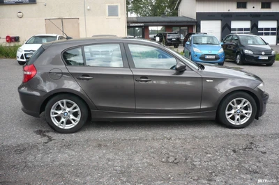 BMW 118 2009, photo 4/25