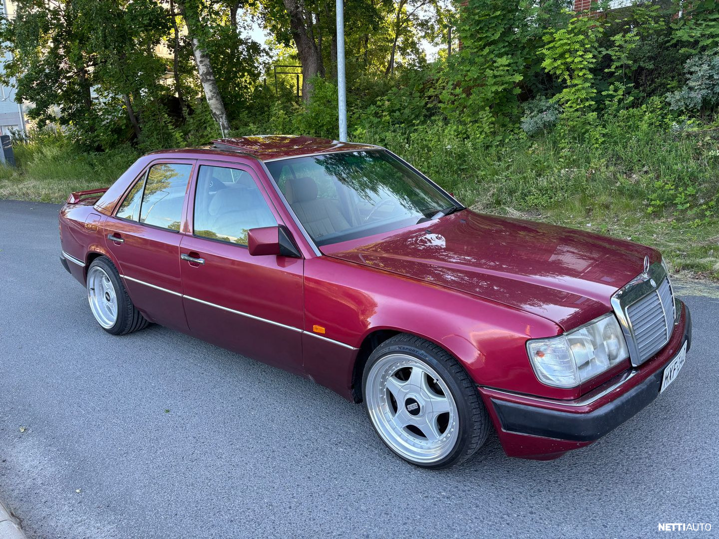 Mercedes-Benz 300