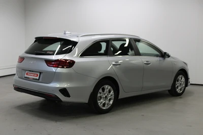 Kia Ceed 1,5 T-GDI 160hv EX SW 2022, kuva 6/10