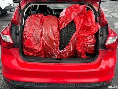 Ford Focus 2013, photo 3/9