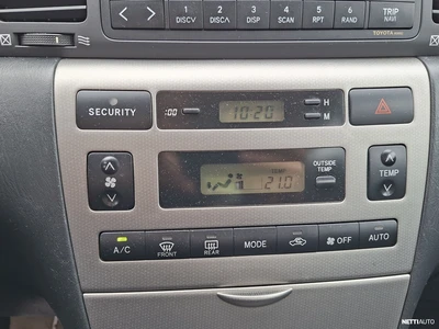 Toyota Corolla 2003, kuva 7/10
