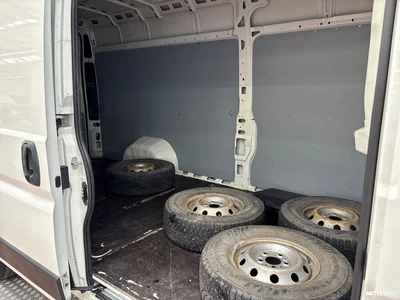 Peugeot Boxer 435 L4H2 BlueHDi 130 2018, photo 4/20