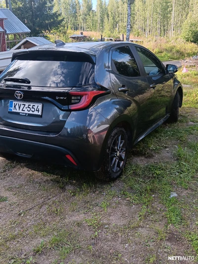 Toyota Yaris 1,5 Hybrid 116 Active 2024, photo 2/4