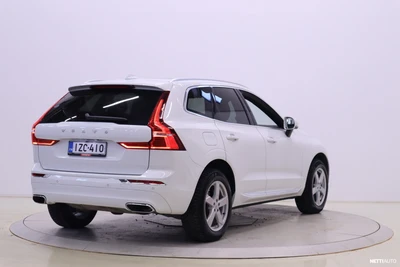 Volvo XC60 2020, photo 3/6