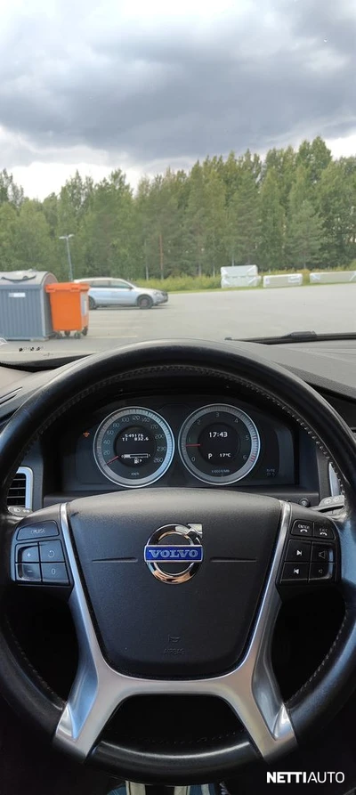 Volvo V70 2010, photo 7/7