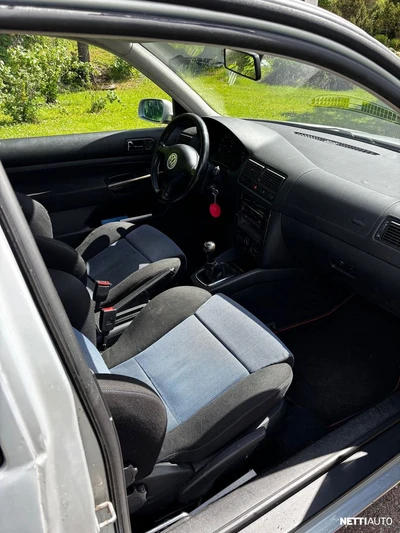 Volkswagen Golf 1,8 GTI 3d 1998, photo 3/6