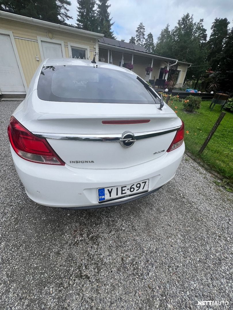 Opel Insignia 2012, photo 4/8