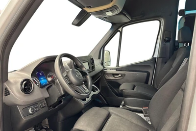Mercedes-Benz Sprinter 2021, photo 6/33