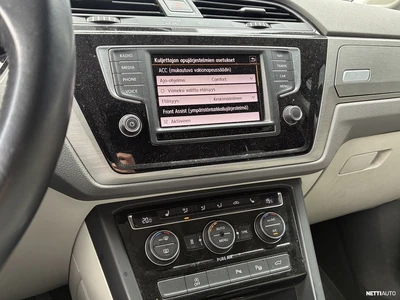 Volkswagen Touran 2016, photo 5/5