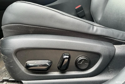 Lexus UX 300e Premium 2022, photo 5/14